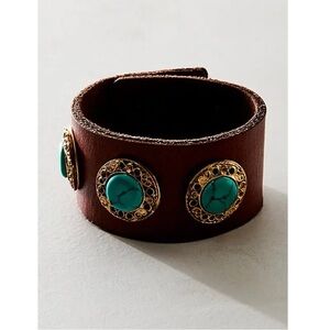 5064. Free People New Beginnings Leather Bracelet